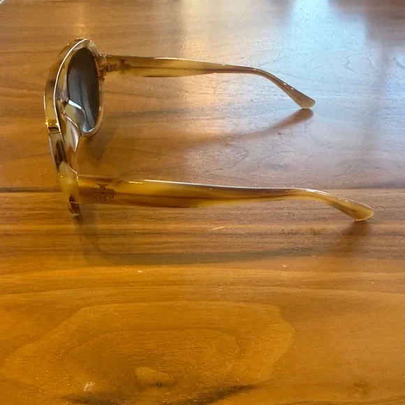 Tory Burch Aviator Sunglasses - Picture 3 of 6